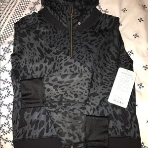 NWT lululemon size 6 sweater full zip
